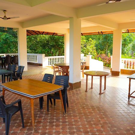 Bana The Wild Waters Hotel Muduvādi Exterior photo