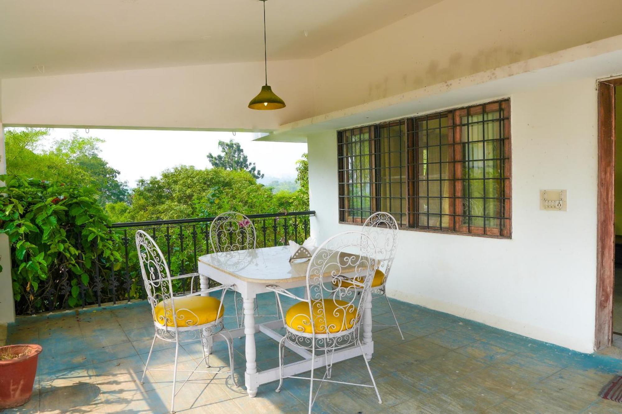 Bana The Wild Waters Hotel Muduvādi Exterior photo